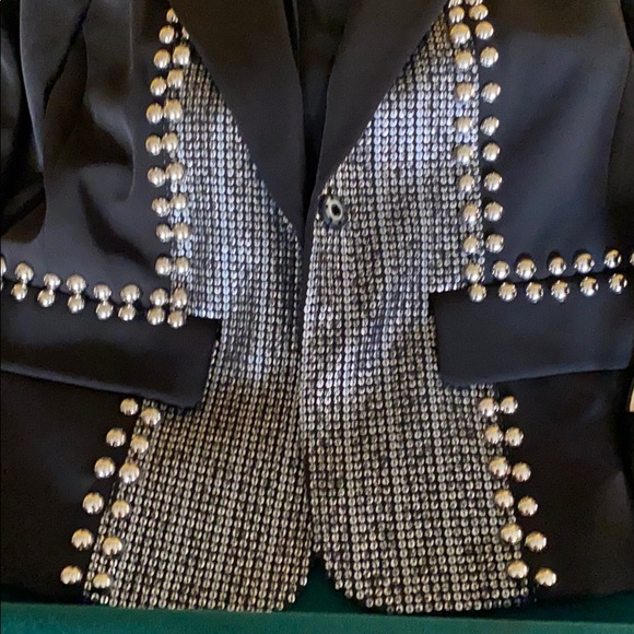 Jacket and shoes - Picture 3 of 5